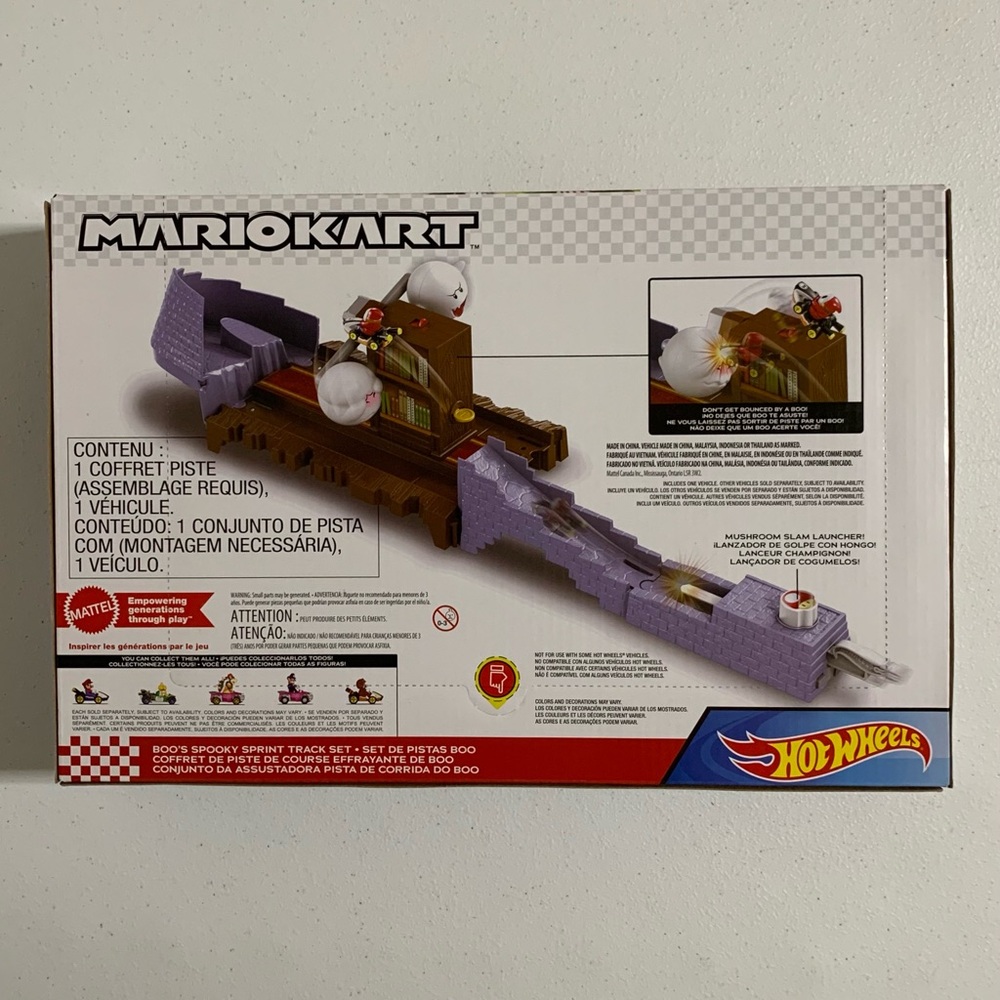 Hot Wheels® Mario Kart™ Boo’s Spooky Sprint Track Set-New - Picture 6 of 8